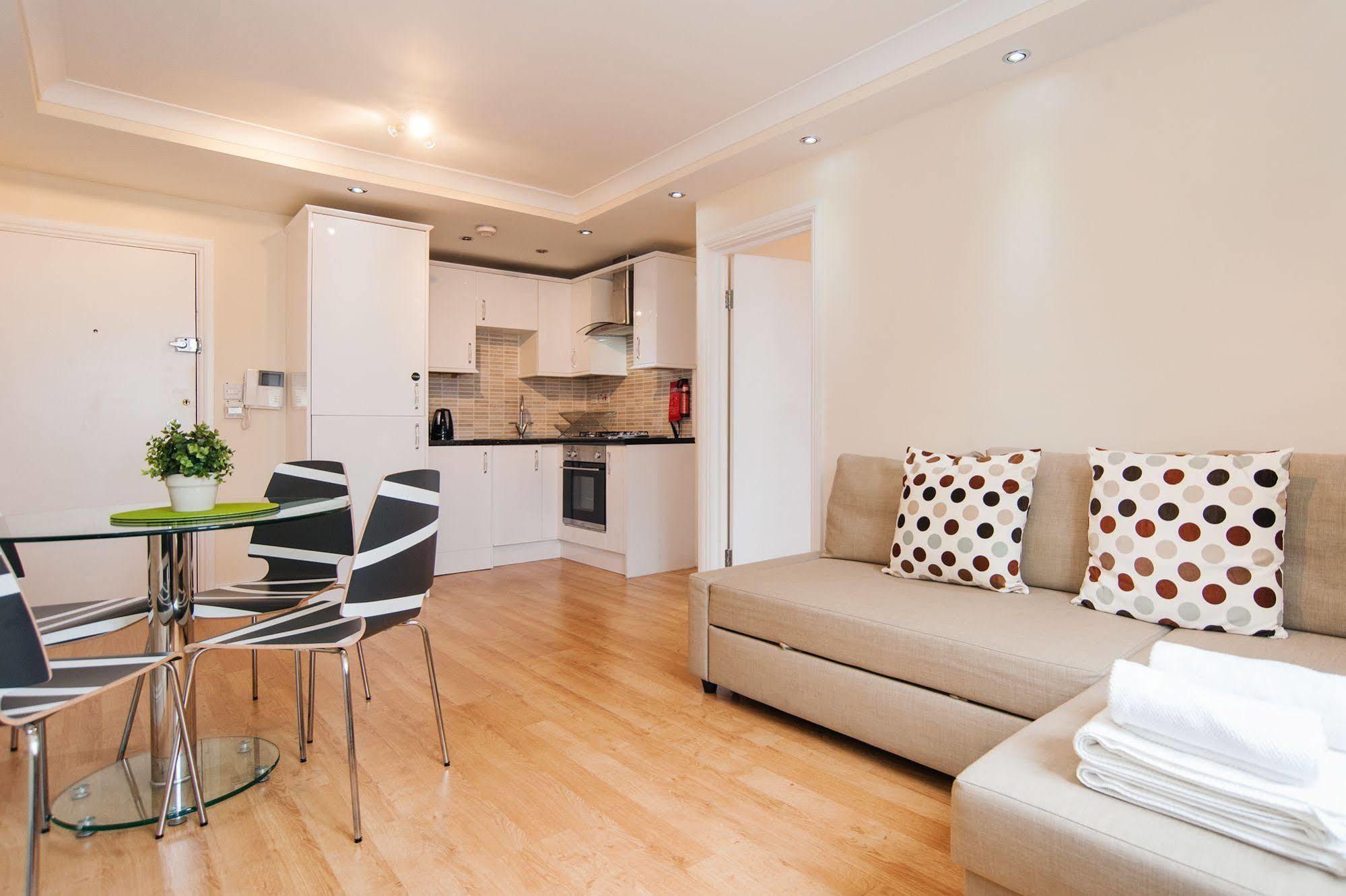 Kings Cross Apartment Londra Exterior foto
